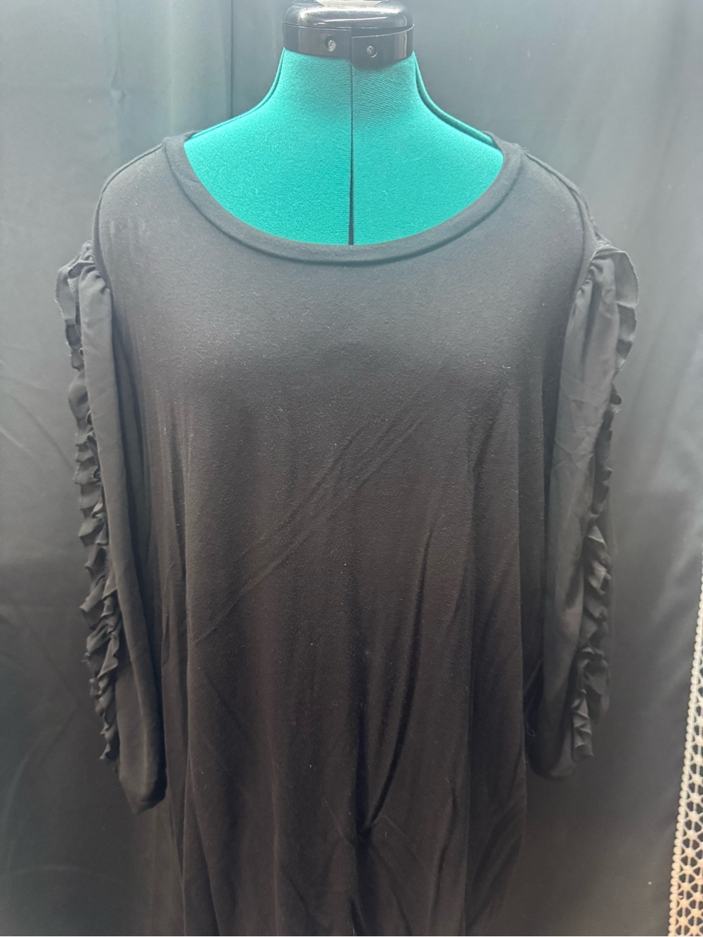 Philosophy Black Ruffle-Sleeve Scoop Neck Top